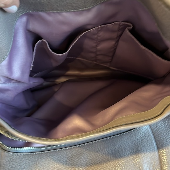 Coach leather purse mauve taupe in Colour. Great condition minor signs of wear - Picture 4 of 7